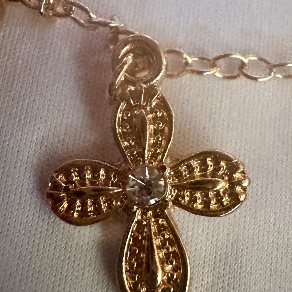 NWT- Maurice's  Style Makers Pressed Flower Necklace with 7 charm pieces. - Picture 7 of 12